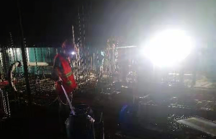 小 元江高橋小區二期項目春節后復工復產(chǎn)后第一塊混凝土澆筑3.jpg